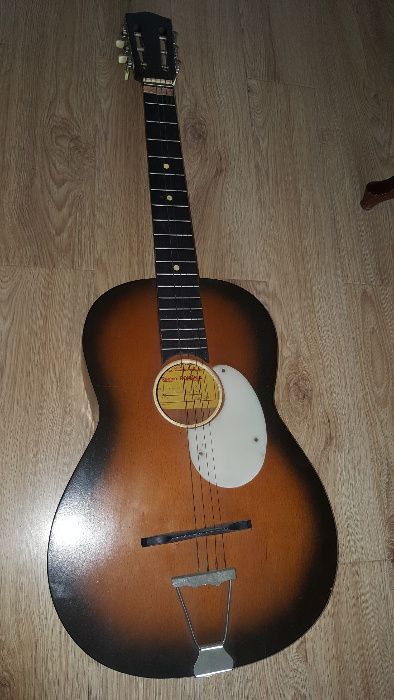 Chitara fabricata in RSR