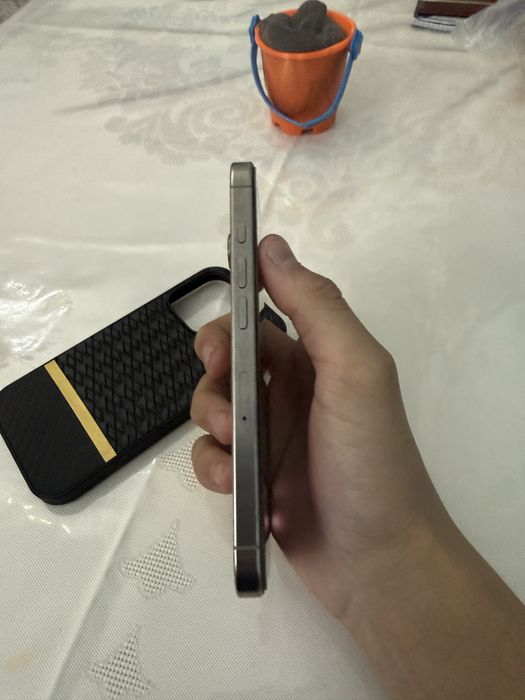 iphone 16 pro titan