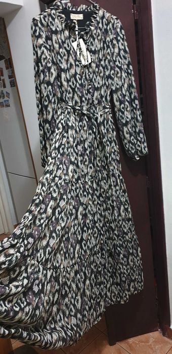 Rochie din voal, cu maneca lunga