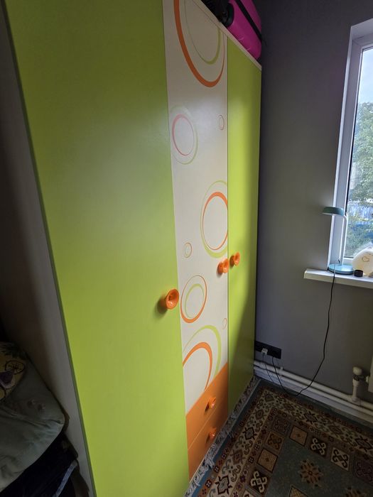 Детский шкаф и кровать