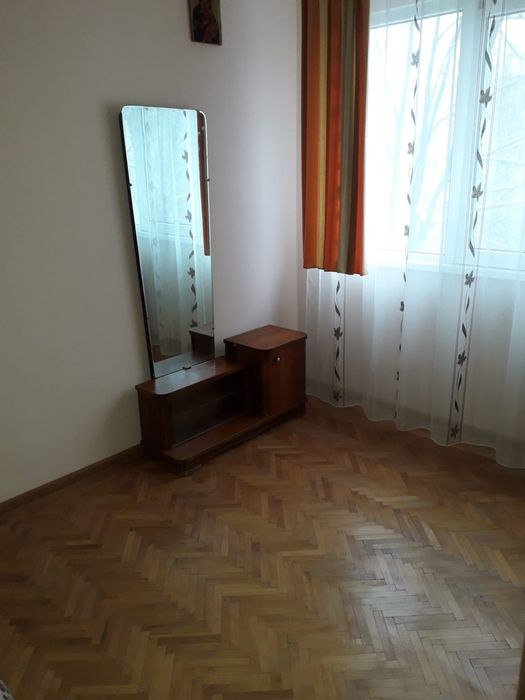 Inchiriez apartament 2 camere zona nord ploiesti