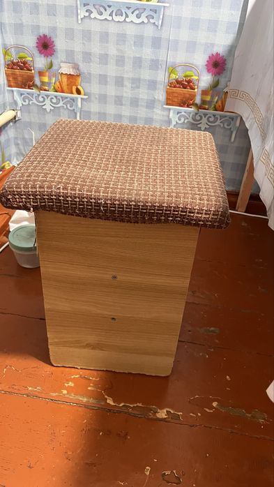 Прода стулья срочно