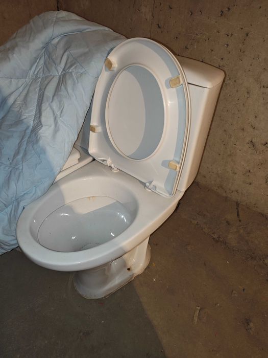 Унитаз бу станция метро Москва