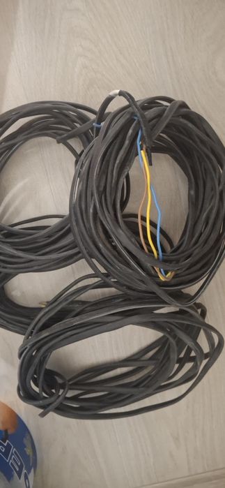 Кабель сатылады срочно