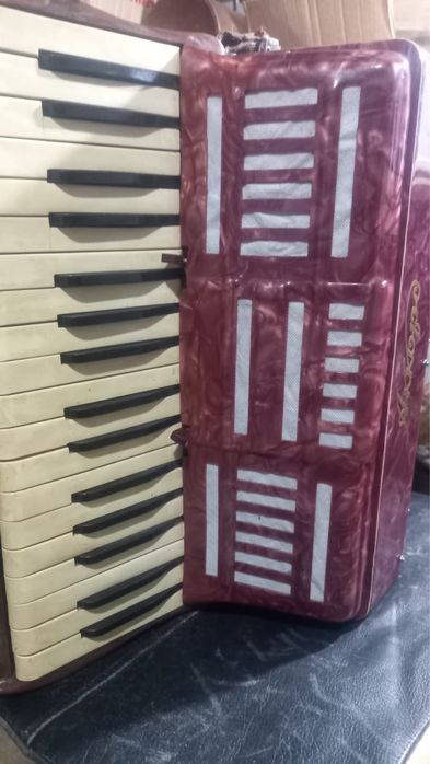 Продам аккордеон
