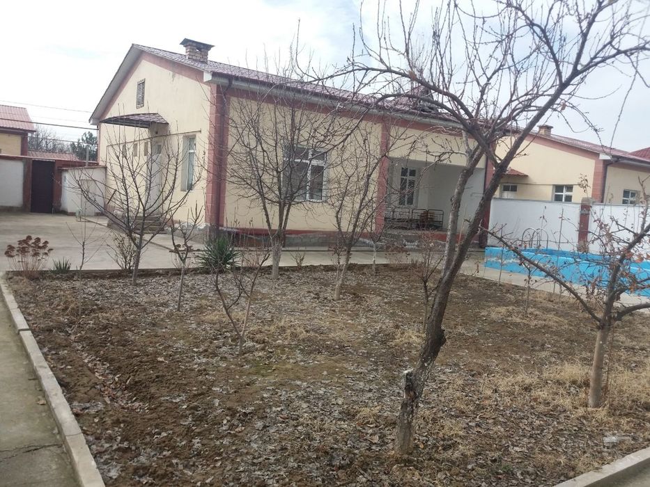 Политотделда уй сотилади