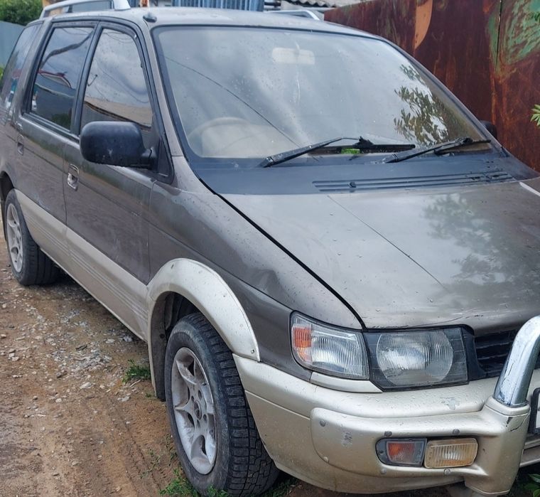 Митсубиси шариот