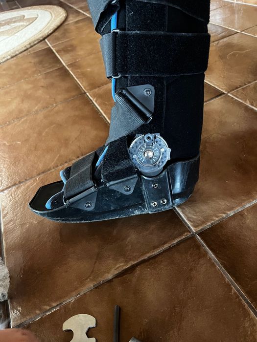 Обувка на шина с панта