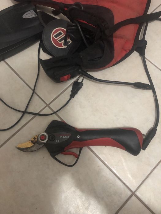 Foarfeca pomi vie Infaco 3010 in stare foarte buna