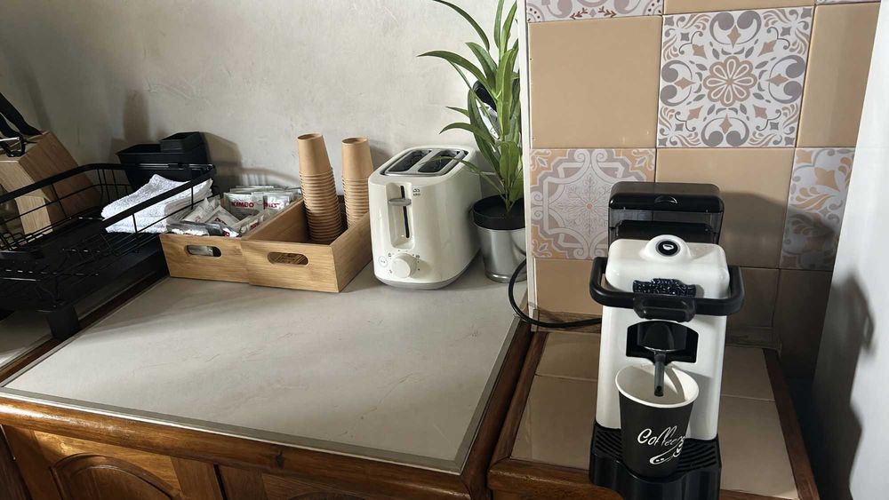 Дава се под наем Тристаен апартамент в Пловдив, Център - 130 кв.м за 670 € - Снимка #4