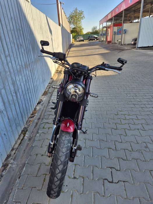 Benelli Leoncino Trail 500