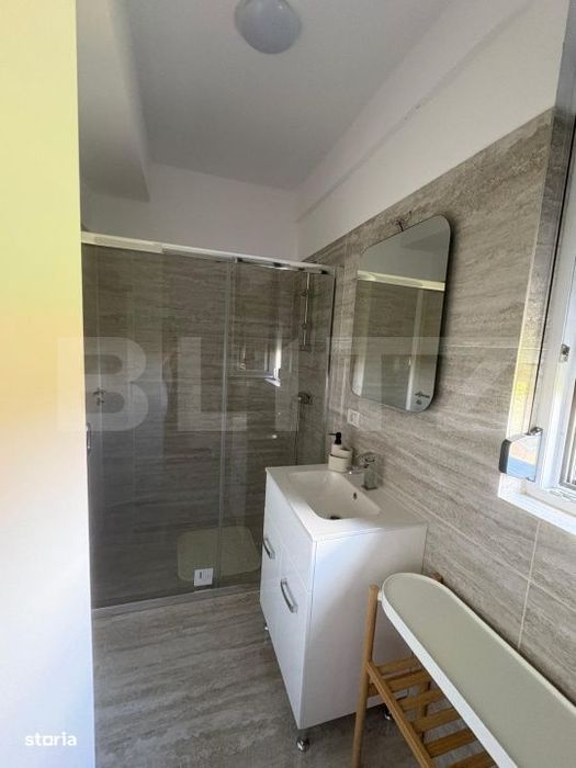 Apartament 2 camere, decomandat, loc de parcare subteran, zona Calea A