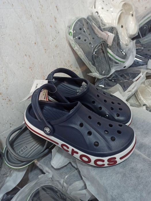 Продаю кроксы оптом и в розницу.