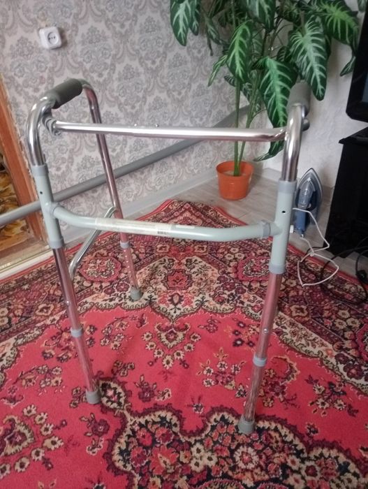 Ходунки для взрослых