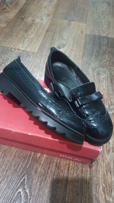 Продам лоферы для девочки