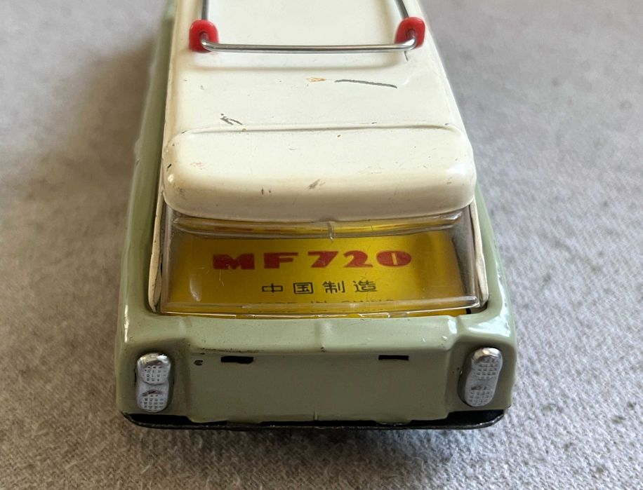 Masinuta de colectie din tabla MF-720 cu frictiune Citroen DS China