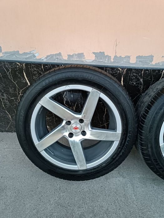 Vossen Diska Balon 5 Tali Holati Yaxshi 215 55 R17
