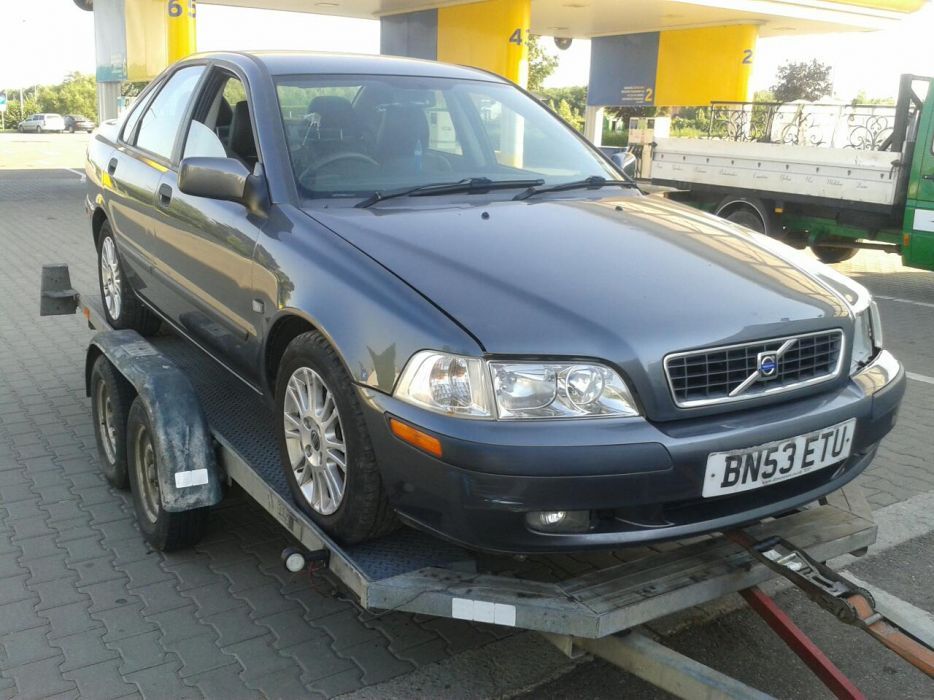 Dezmembrez volvo s40 s60 v50  s80 c70 v70 v40