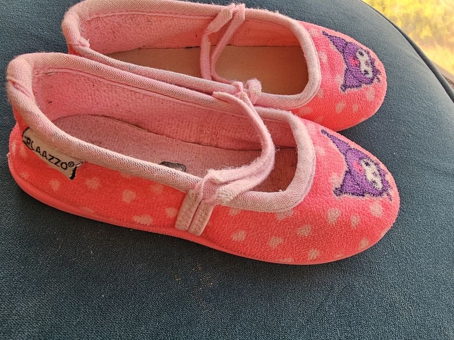 Продам мягкие тапочки для садика