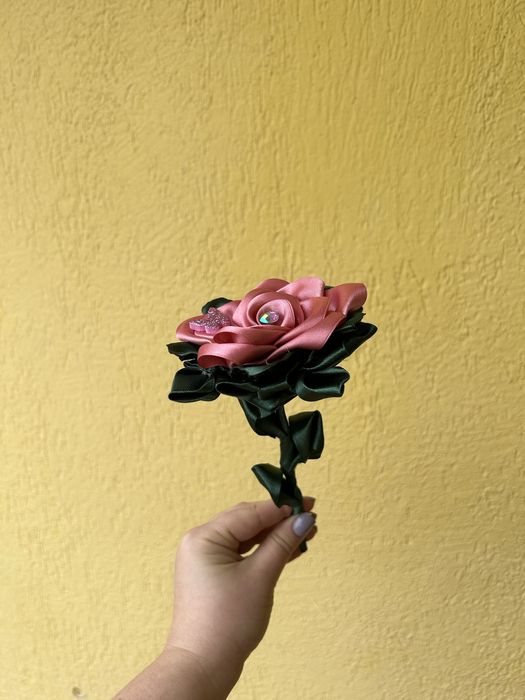 Flori făcute manual