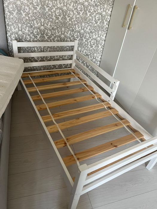Кровать детская размер 160/70