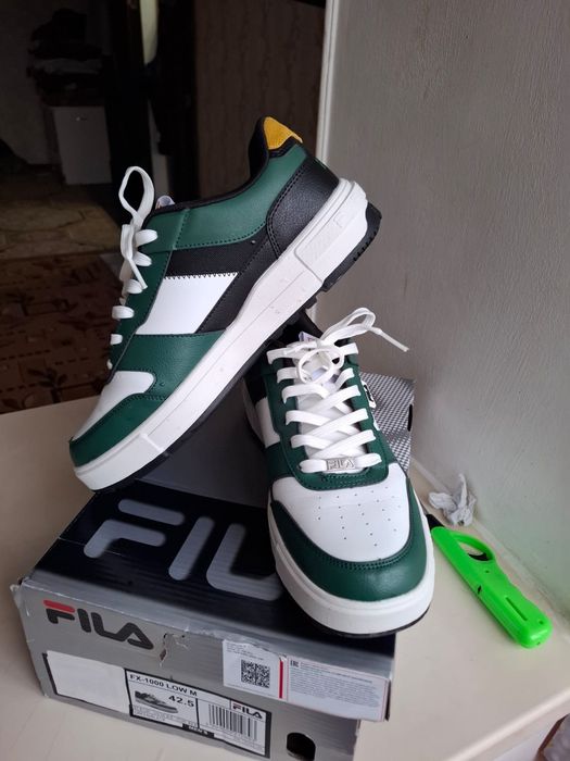 Весенни кроссовки