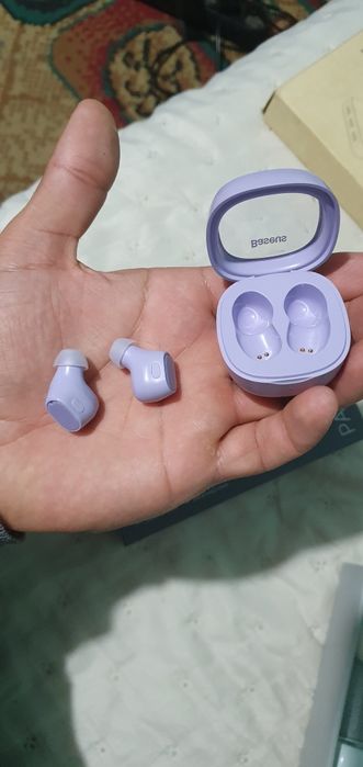 Căști wireless Băsescu mov
