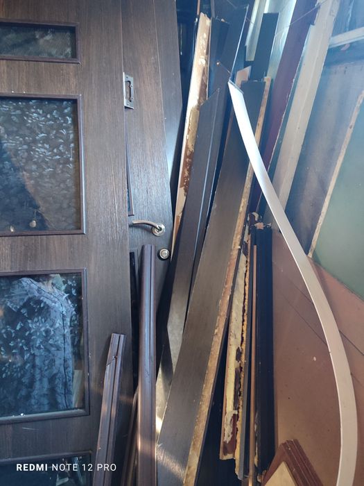 Двери межкомнатные с ручками