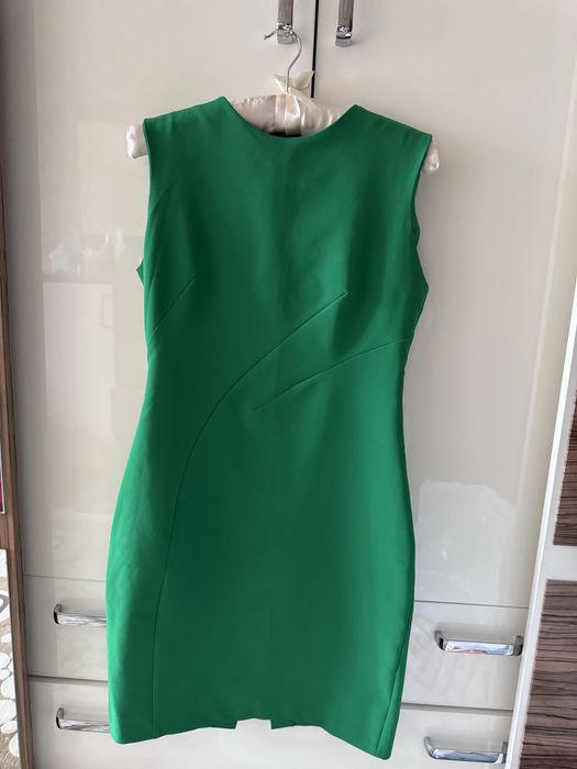 Продам платья размер S-M