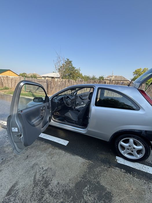 Vand opel corsa
