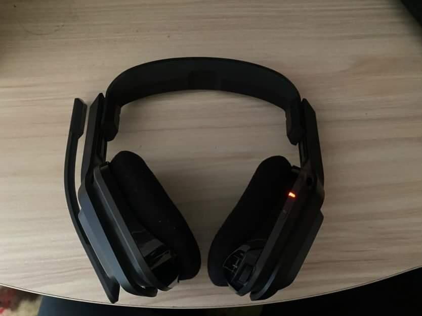 Продавам слушалки за xbox/ps4 ASTRO