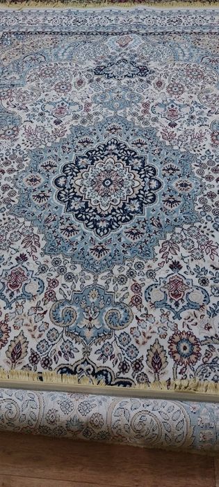 Ковёр б/у размер 2,5х3,5