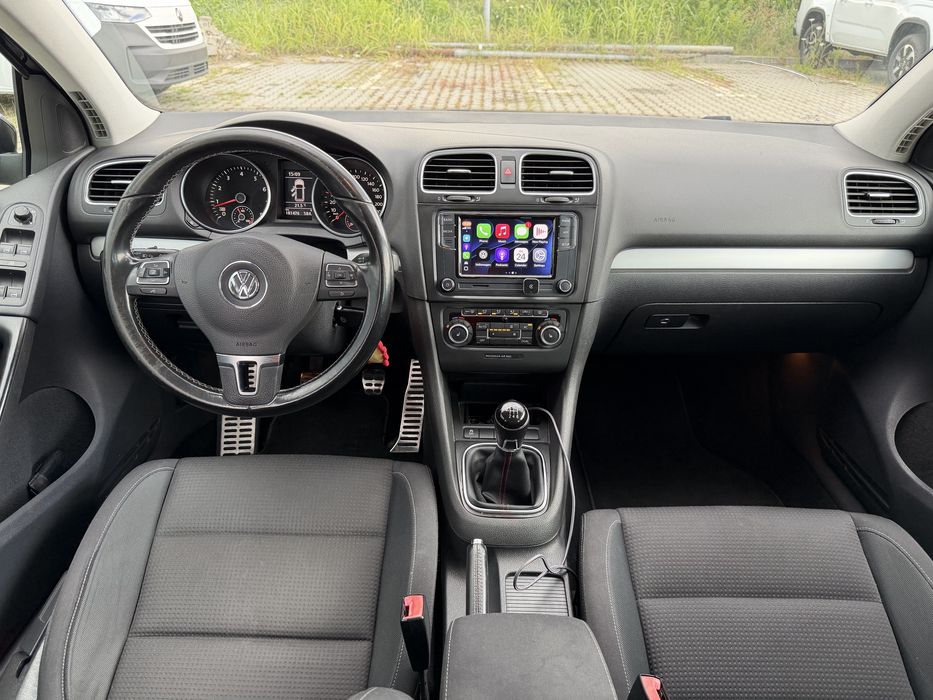 Volkswagen Golf VI
