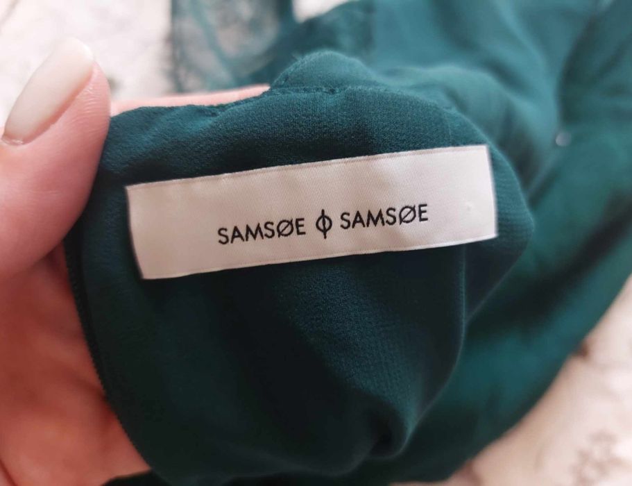 Елегантна рокля с гол гръб