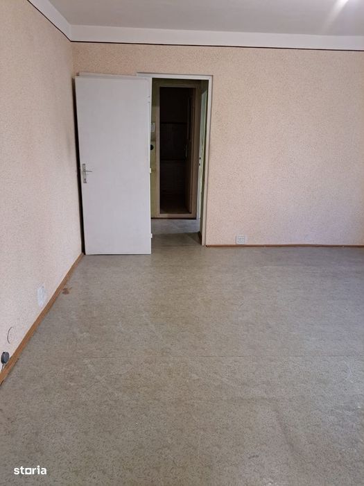 Apartament 3 cam. tip Q conf. 1, Rogerius et 2 din 4, imediat ocupabil — fotografia 3