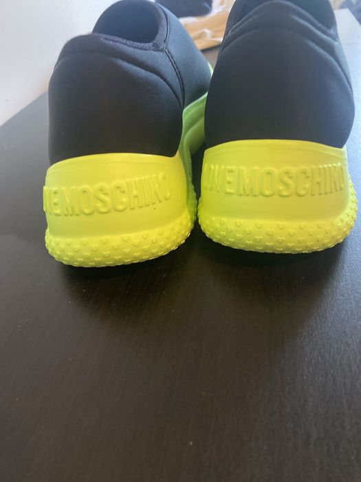 Love Moschino/номер 37