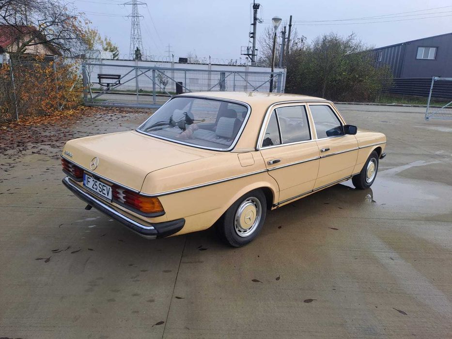 Mercedes-Benz W123 200D – Vehicul istoric Retromobil