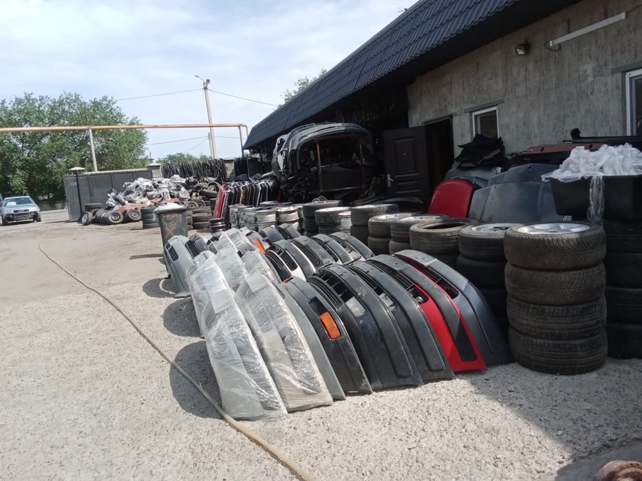 авто разбор Ауди С4 Мерседес 124.