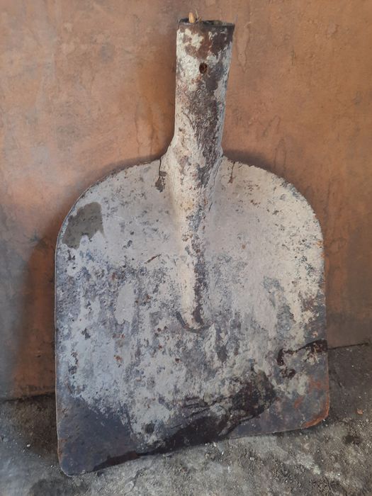 Лопаты советские.