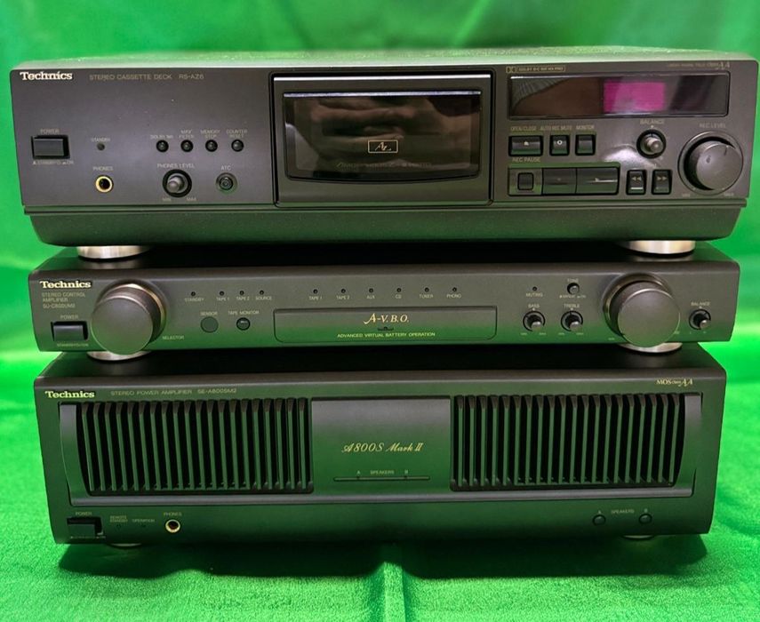 Linie audio Technics SE-A800MK2 , SU-C800MK2, RS-AZ6