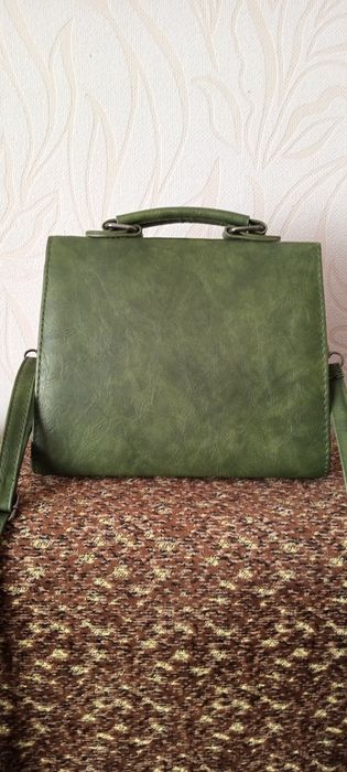 Продам сумки , в отличном состоянии