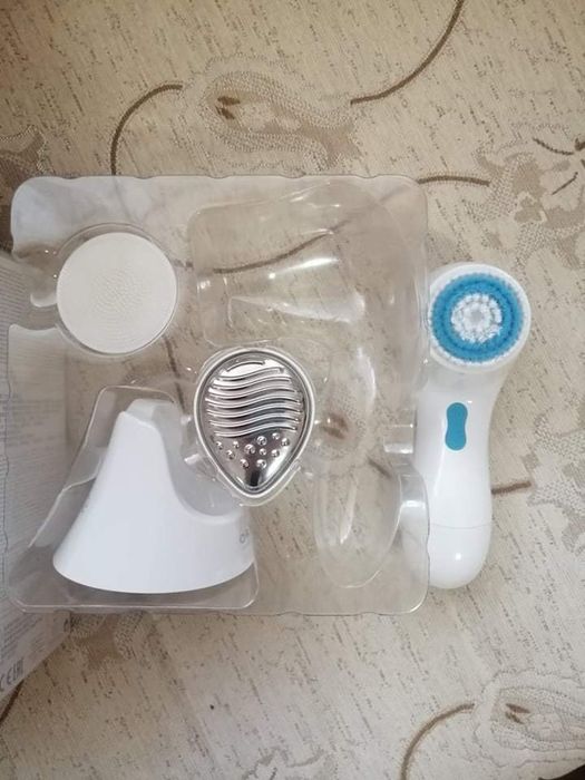 Чисто нов уред за почистване на лице