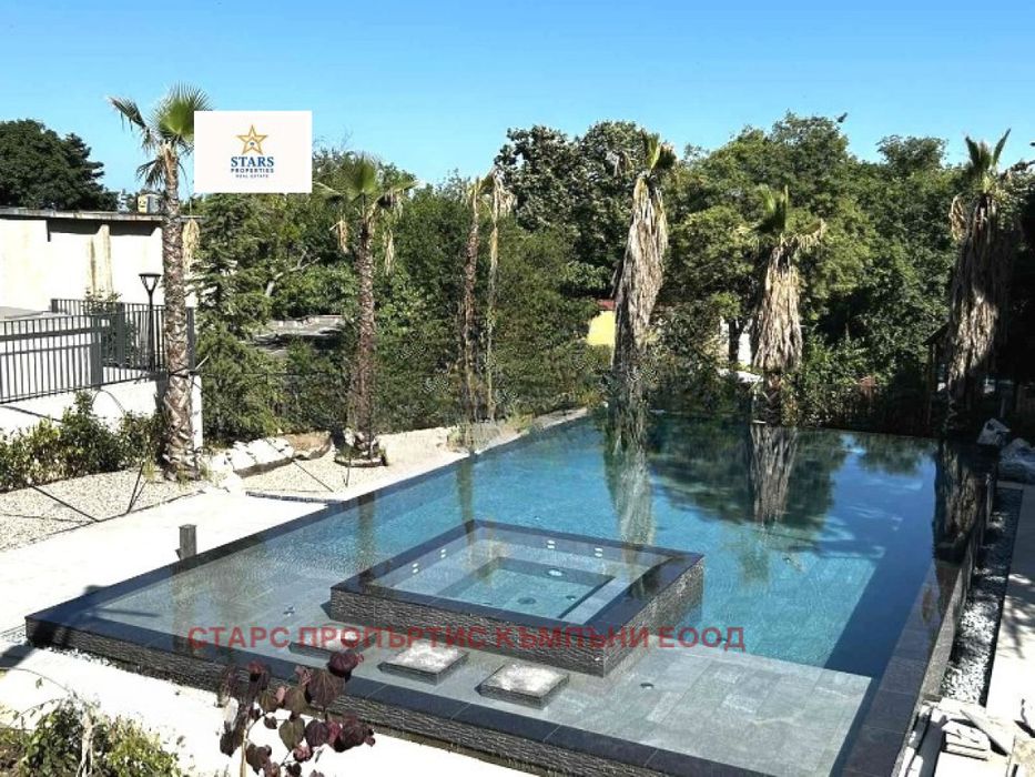 Продава се Къща в к.к. Св.Св. Константин и Елена - 185 кв.м за 2275 €/кв.м - Снимка #2