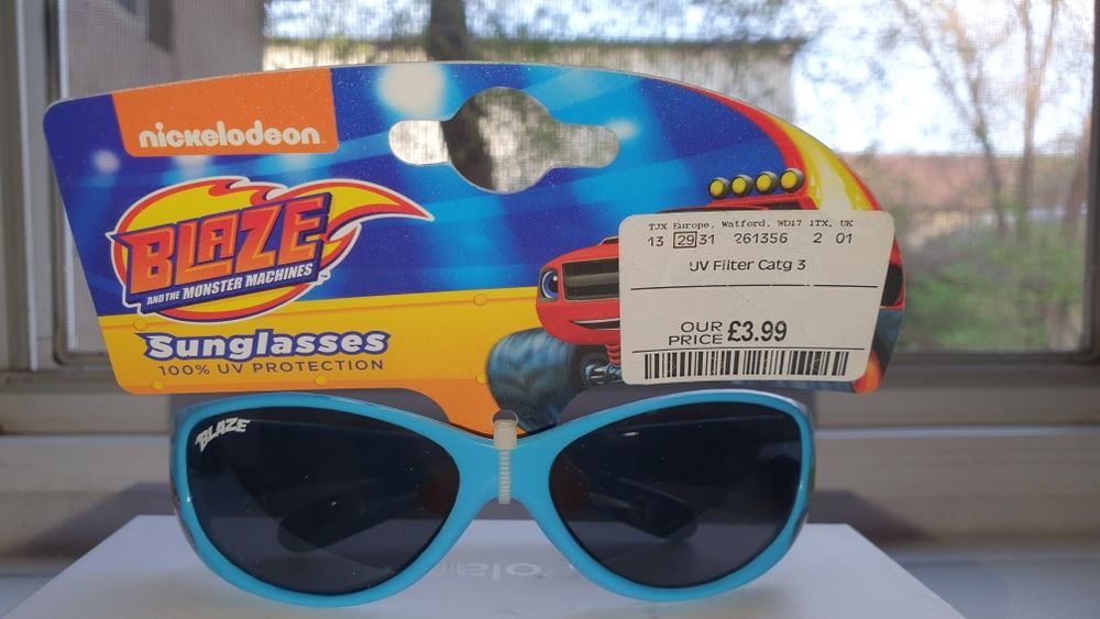 Очки солнцезащитные новые на мальчика 2- 3 года