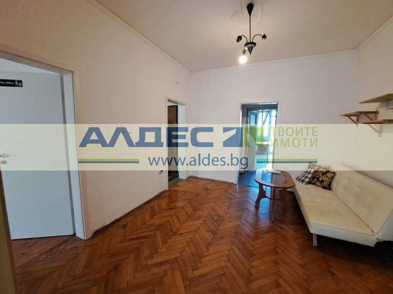Продава се Тристаен апартамент в София, Център - 72 кв.м за 3723 €/кв.м - Снимка #3