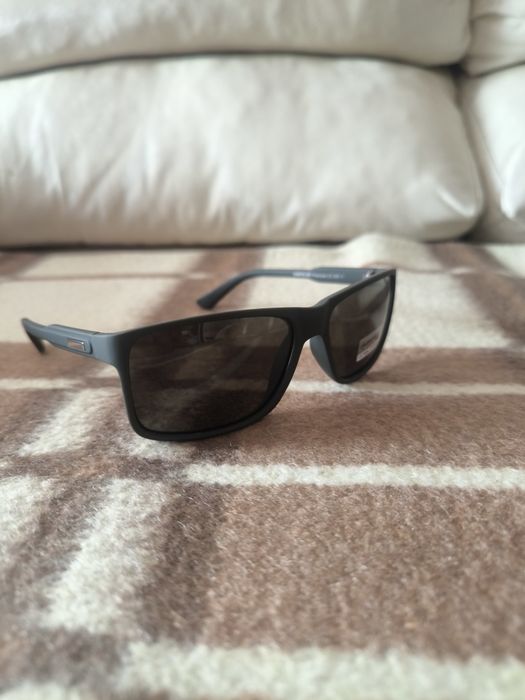 Продам мужские солнцезащитные очки Polarized