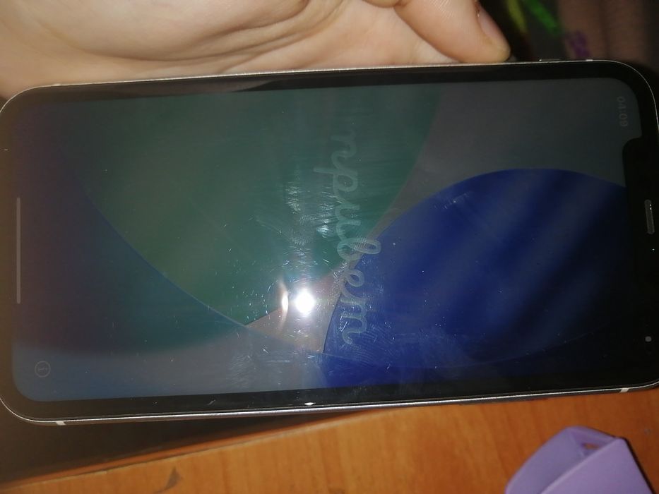 Продам 11  iPhone