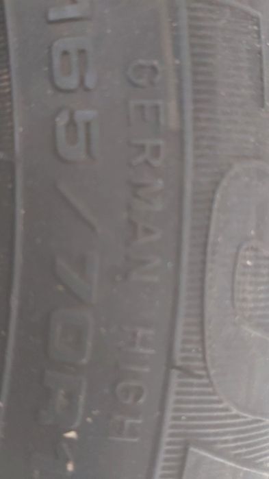 Roti cauciucuri iarna cu jante 165 70 r14