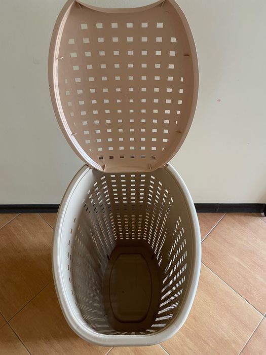 Пластмасов кош за пране