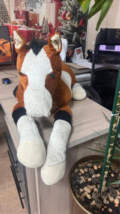 Плюшевая игрушка лошадь